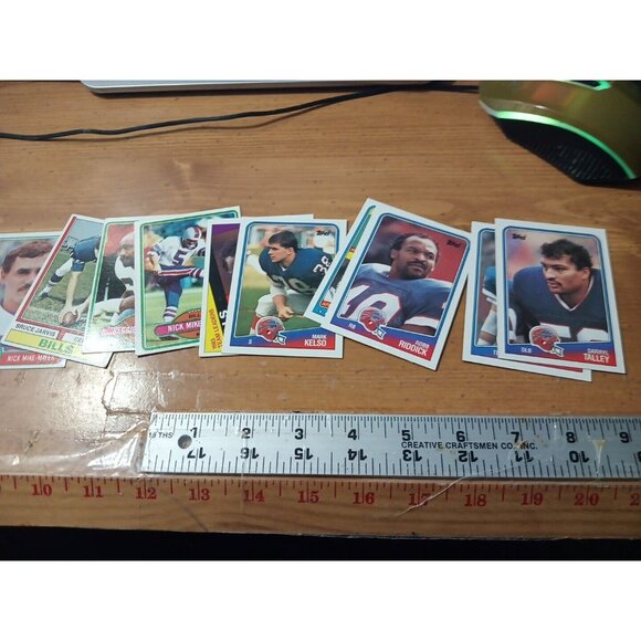 Huge Lot of 100 Buffalo Bills Football Cards - Picture 14 of 14